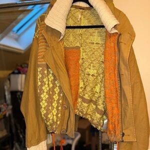 FREE PEOPLE RENO KNIT JACKET XSChic Orange and Tan Patterned Jacket